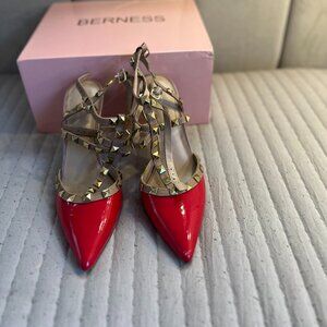 BCBGeneration Darron Pump Red & Tan